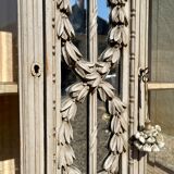 Vitrine Laquée Sculptée