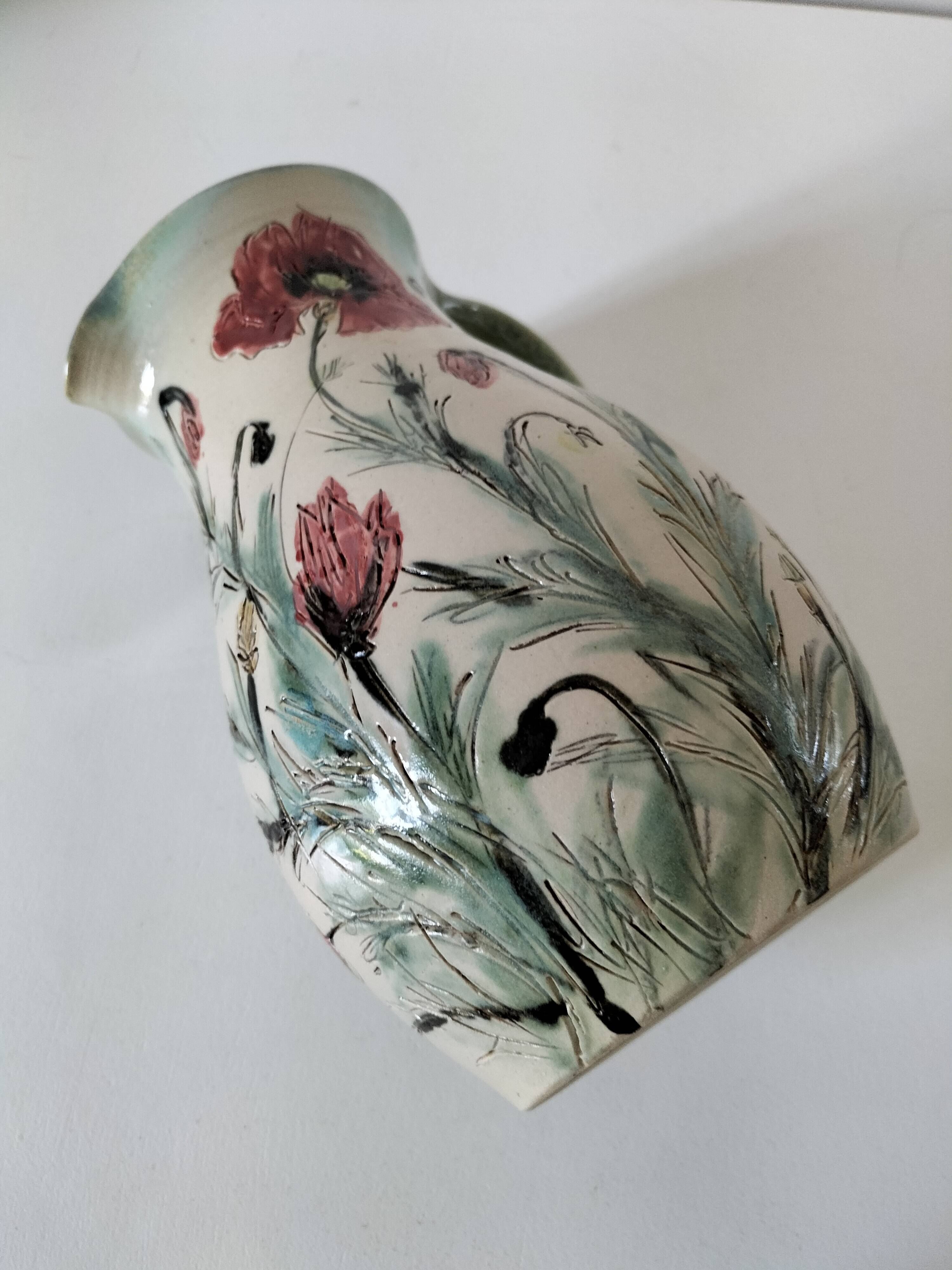 Stoneware pitcher with poppy decoration – Laurence Petit – Atelier de Prusly