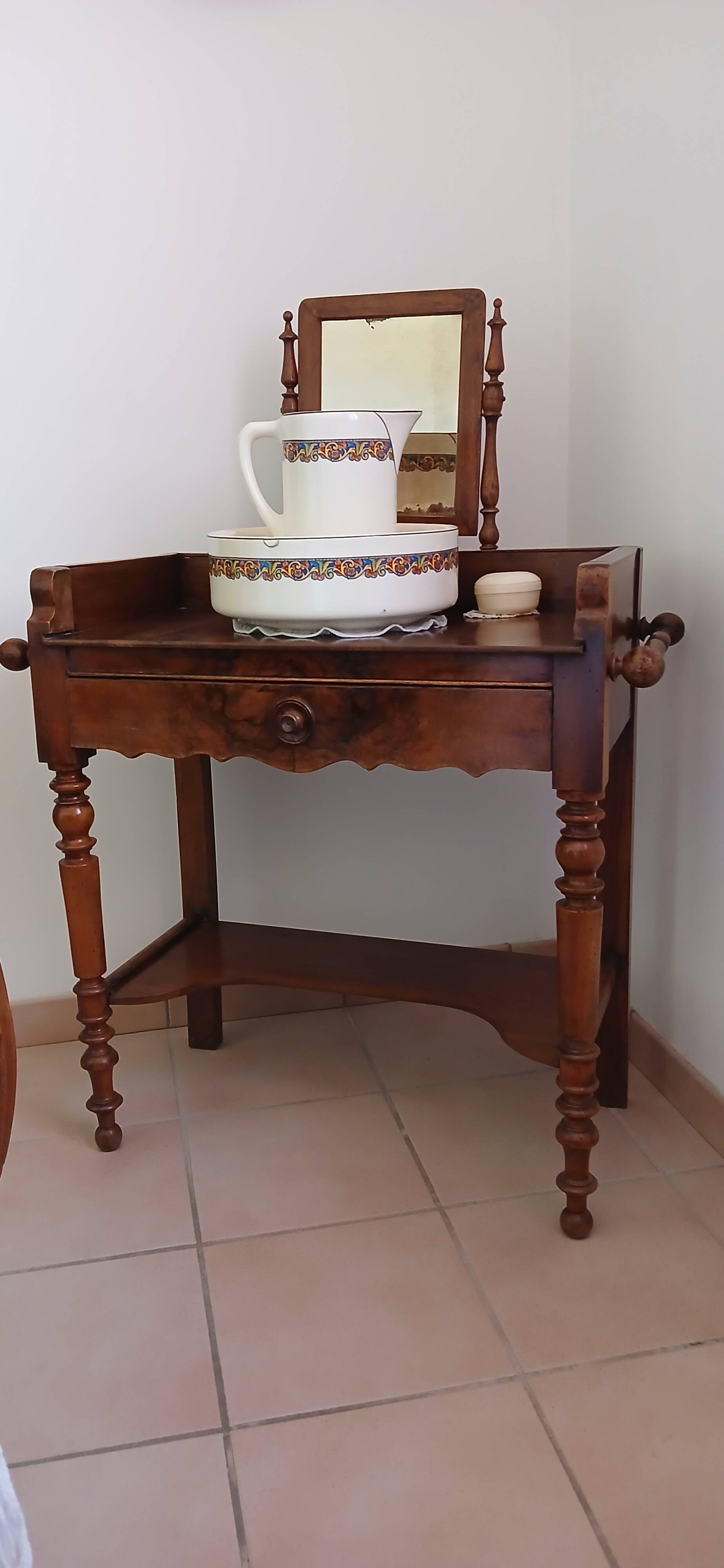 Antique dressing table