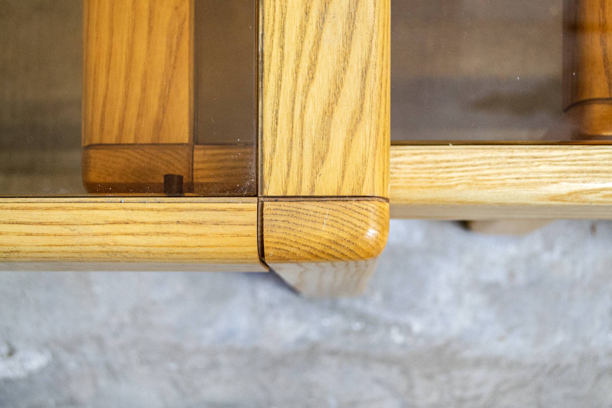 Tre tavolini a nido in legno e vetro, anni '70