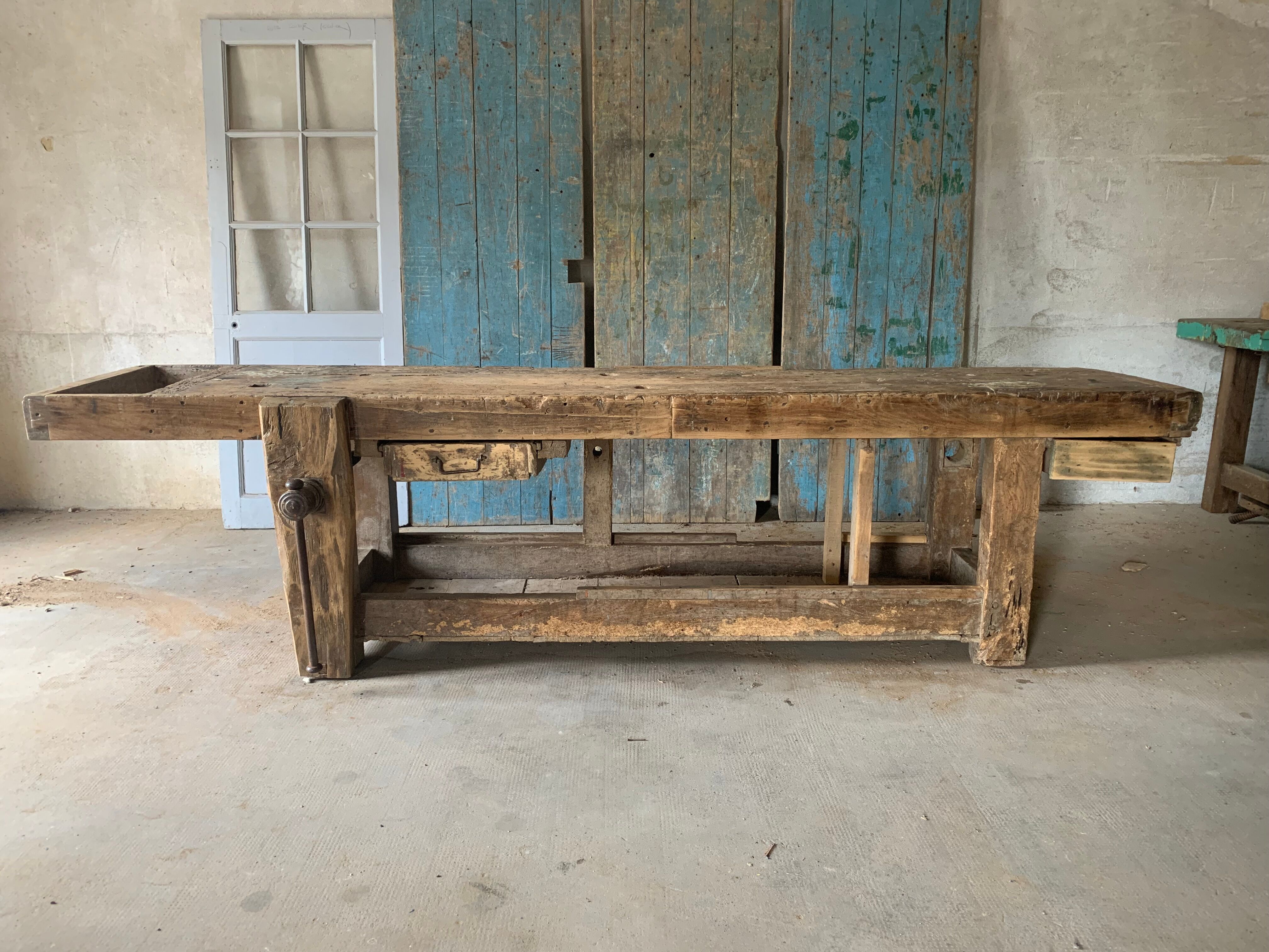 Carpenter's establishment