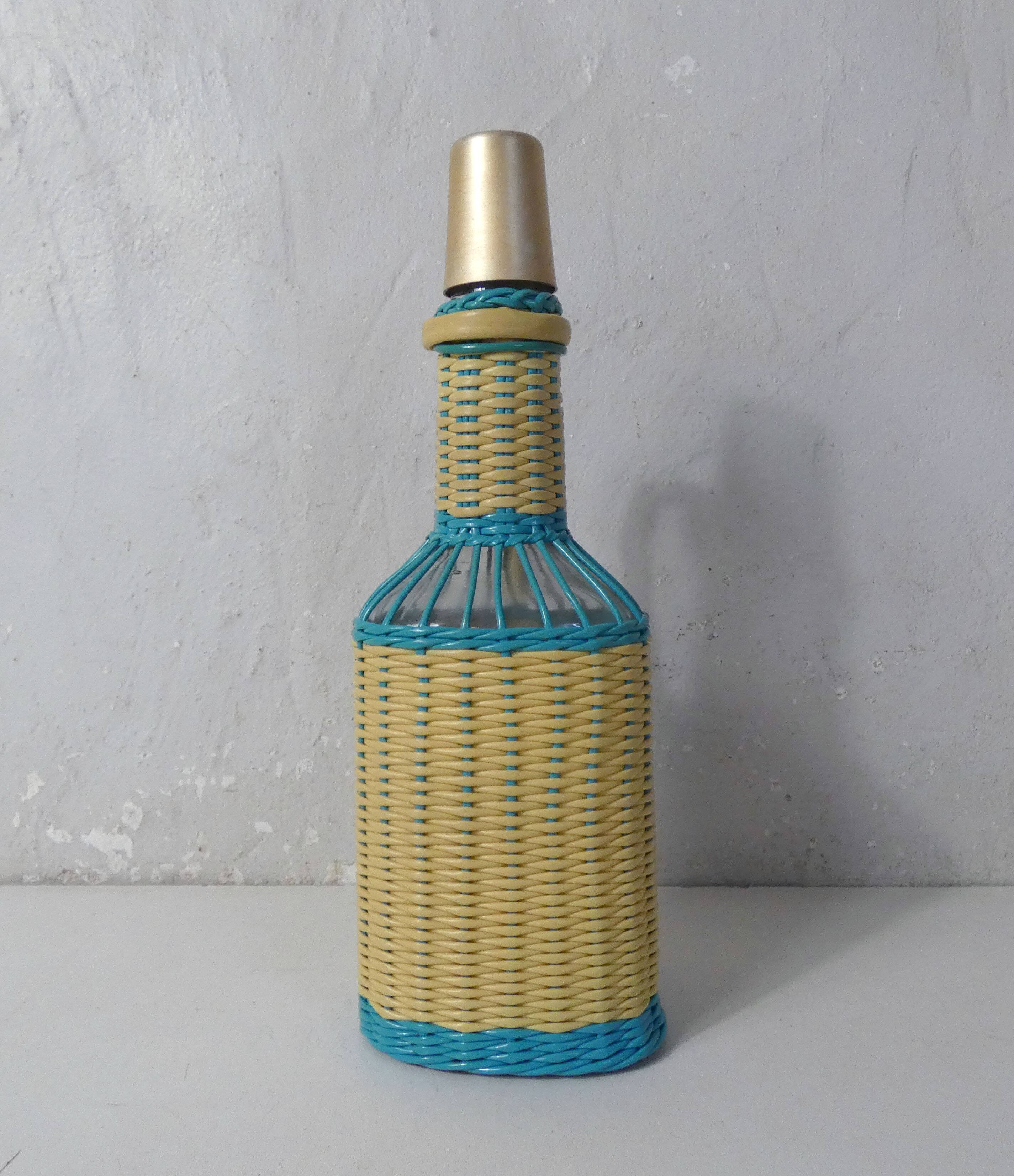 Vintage scoubidou bottle
