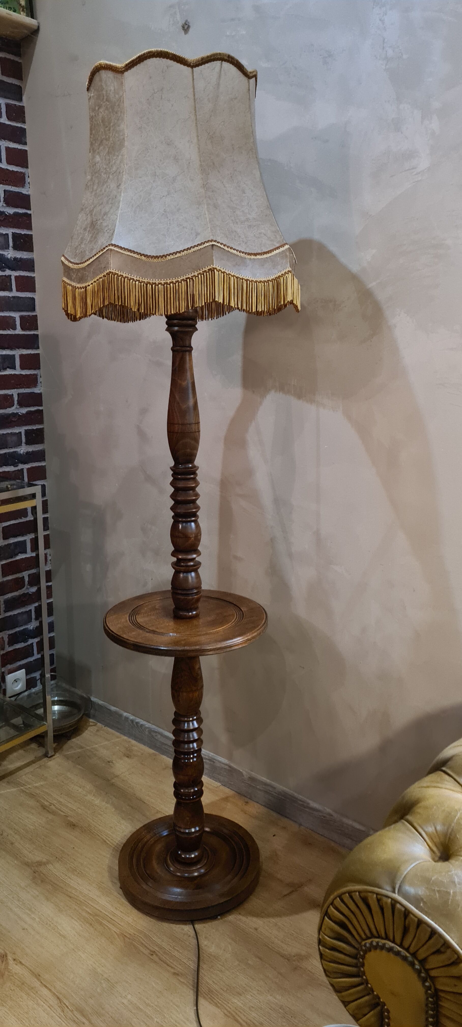 Turned wooden floor lamp 1940 to 50