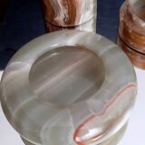 Lot of onyx objects