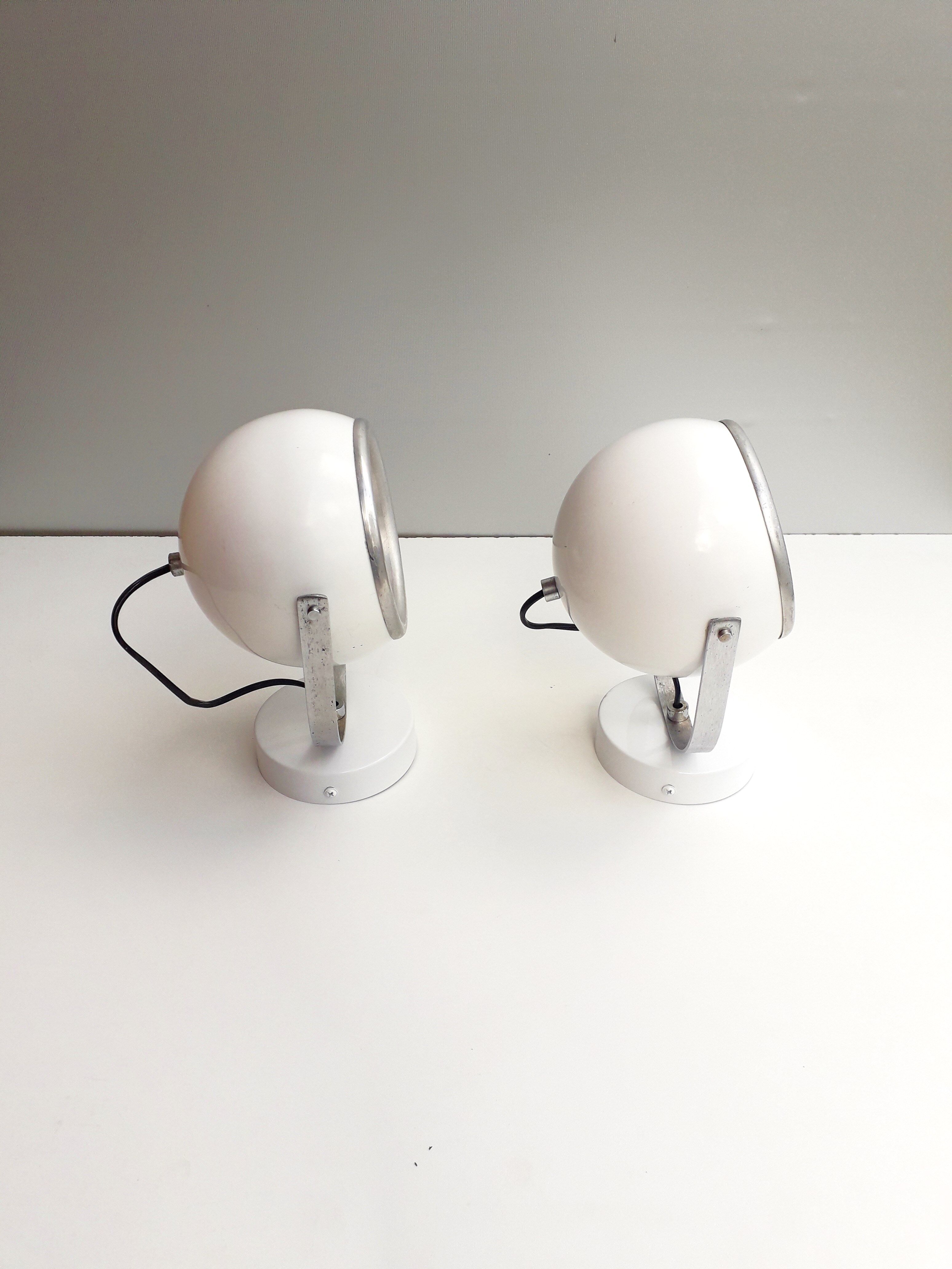 Pair of wall lights eyeball - lacquered white -1970