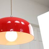 Grande suspension rouge Space Age de Guzzini, années 1960