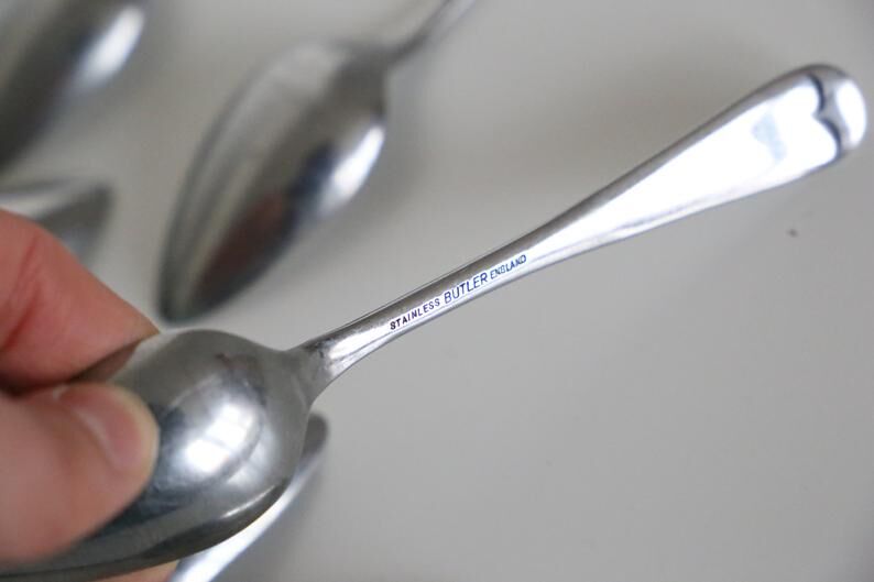 Serving small notched spoons for grapefruit