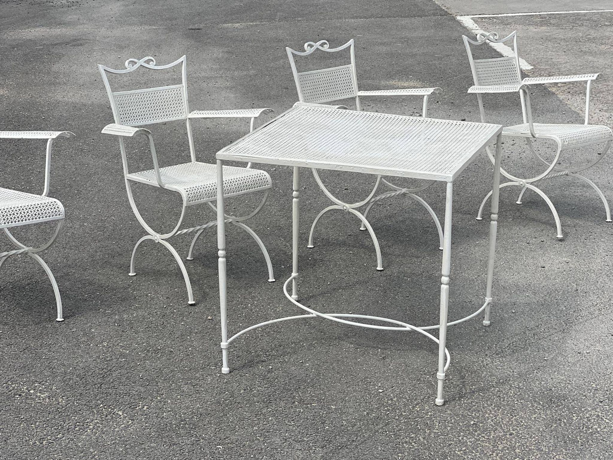 Ensemble de jardin  Maison Jansen en fer forgé  1960
