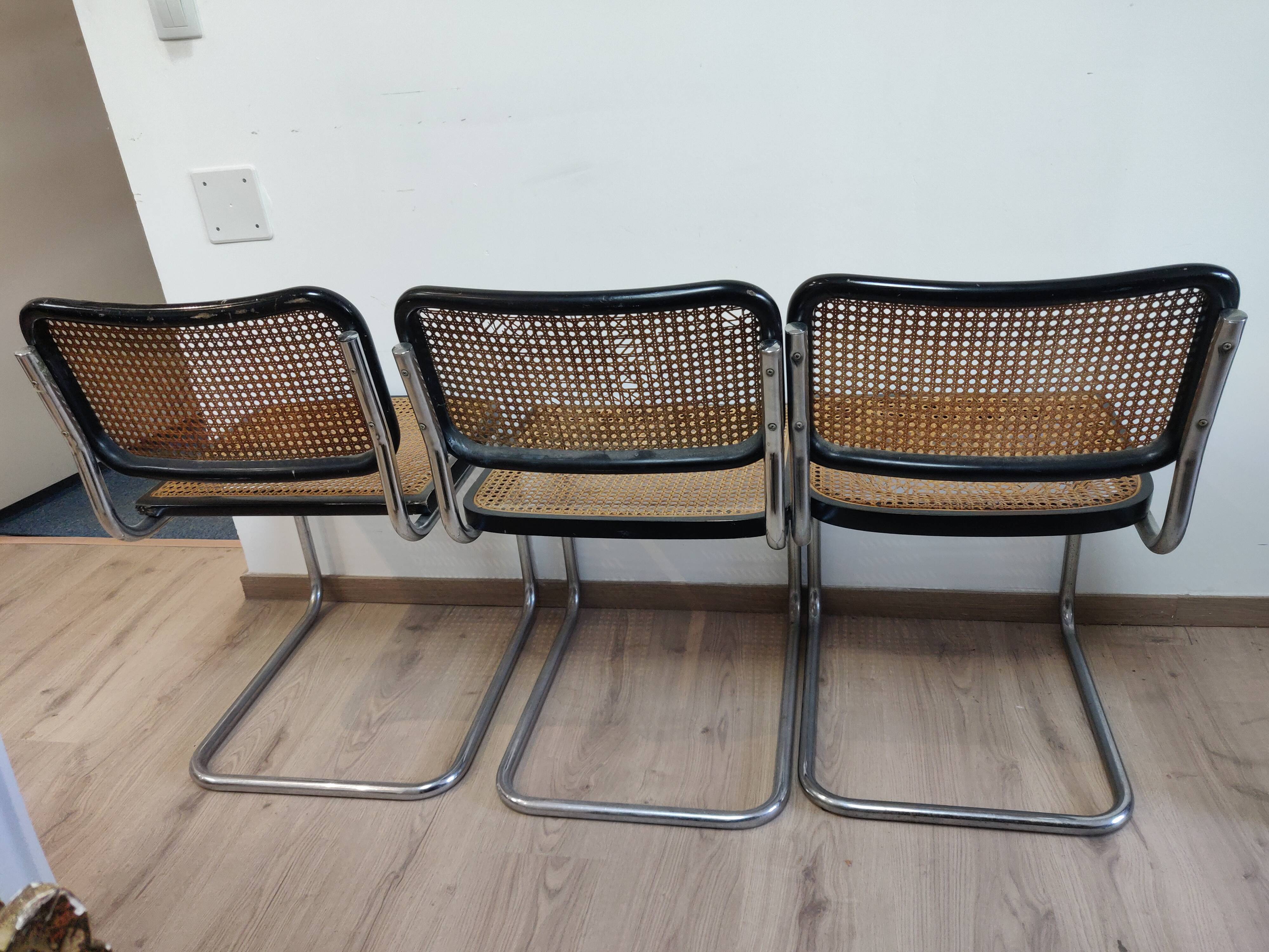 Trio de chaises par marcel breuer modele b 32