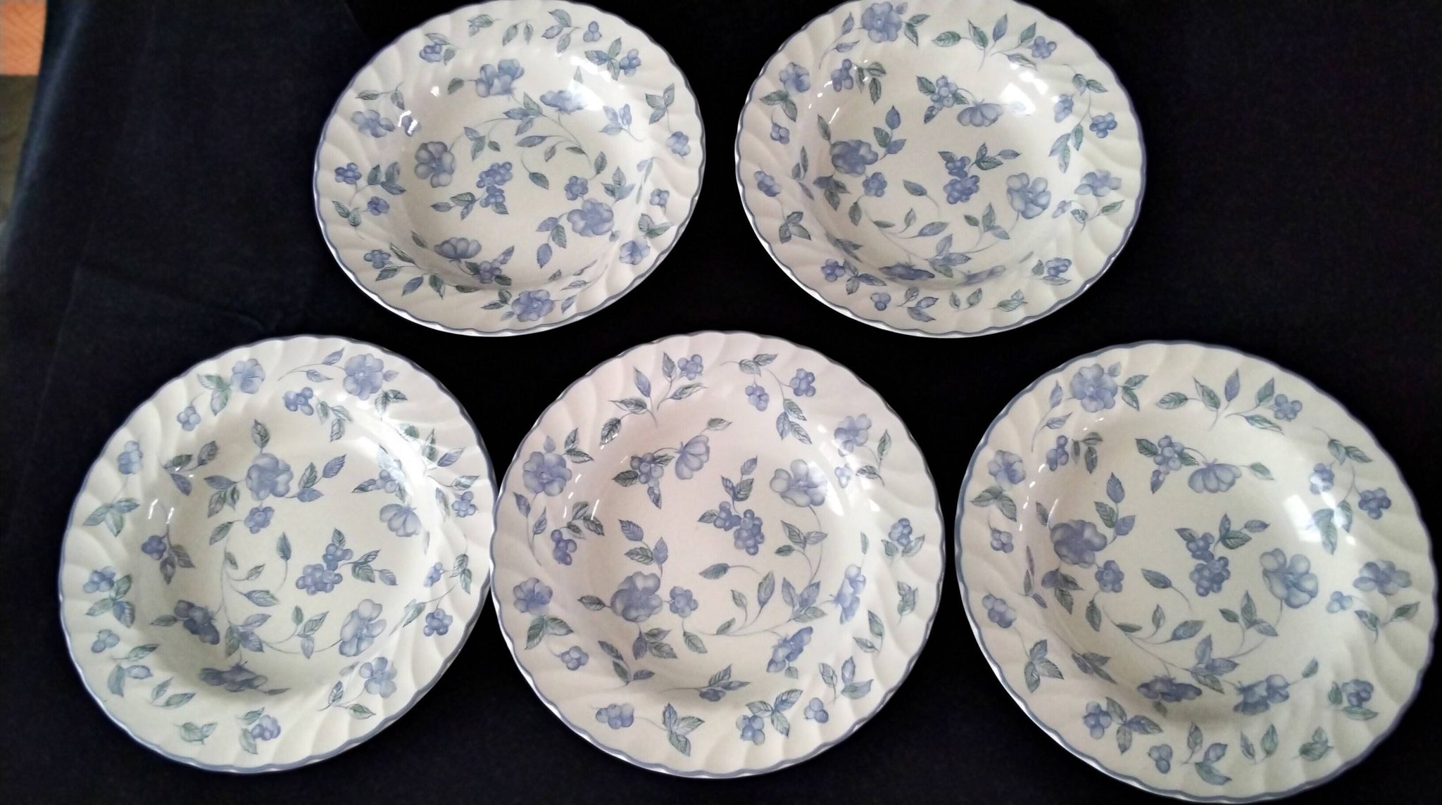 5 Assiettes creuses Porcelaine Anglaise Barratts