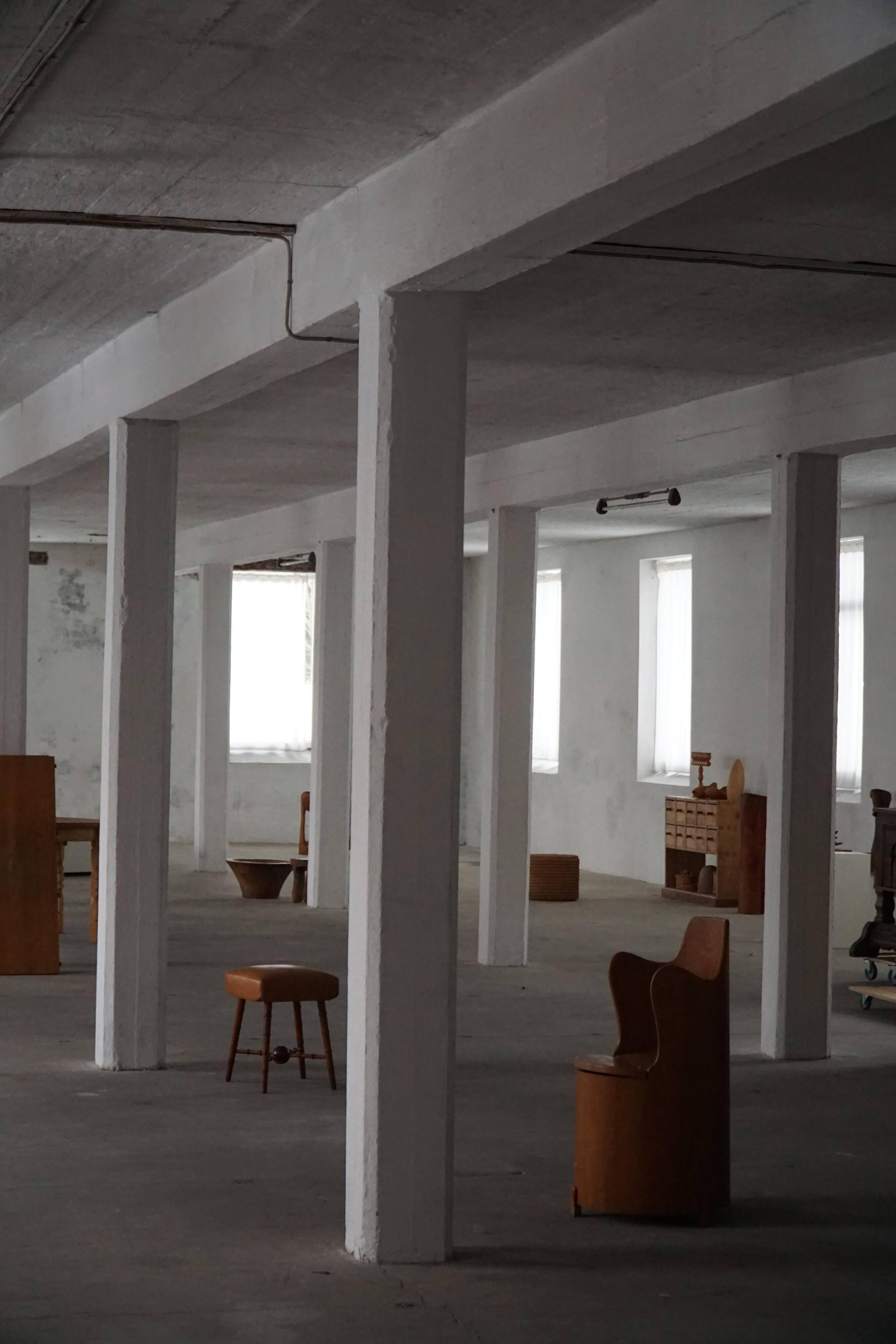 Modern Scandinavian style, Stump chair / "Kubstol" in pine, mid-20th century, 1950s.