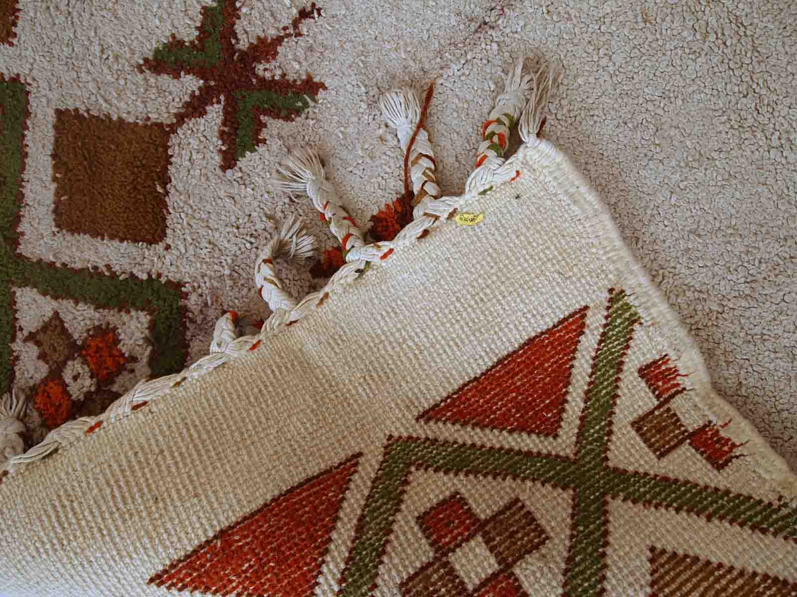 Moroccan vintage carpet Berber handmade 246cm x 355cm 1950s, 1C693