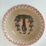 Plat régionaliste ancien HB & Cie terre de fer