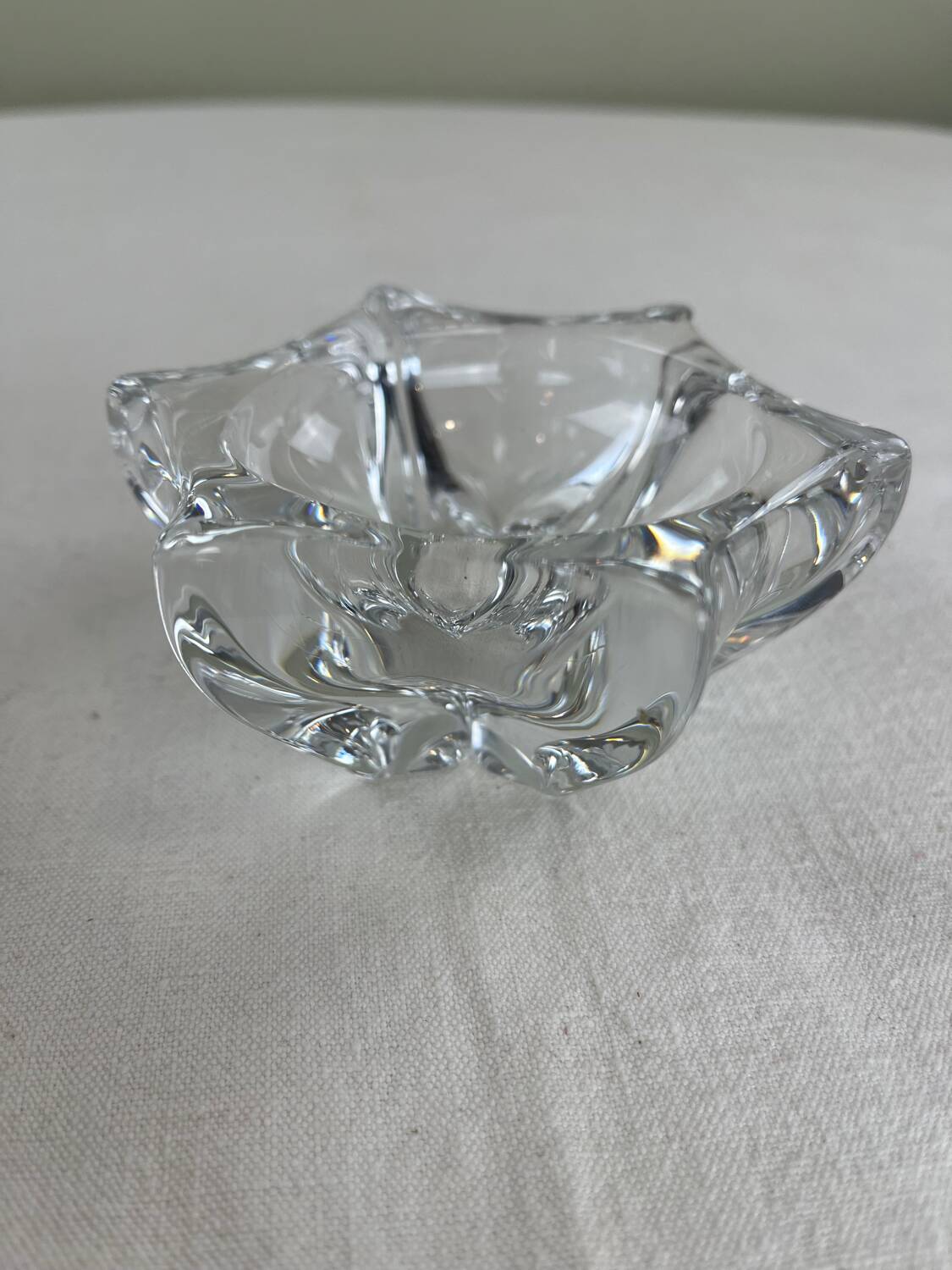 Star-shaped Daum tray