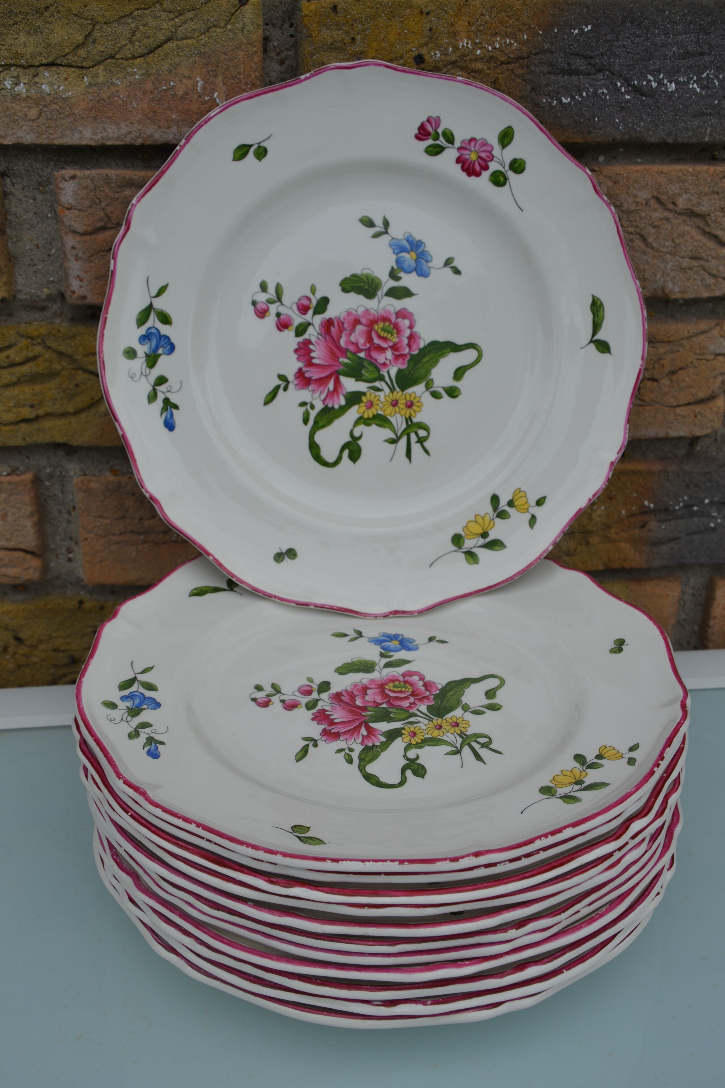 12 old St Amand flat plates 1713