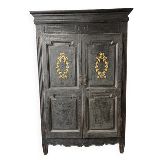 Armoire style Louis XVI