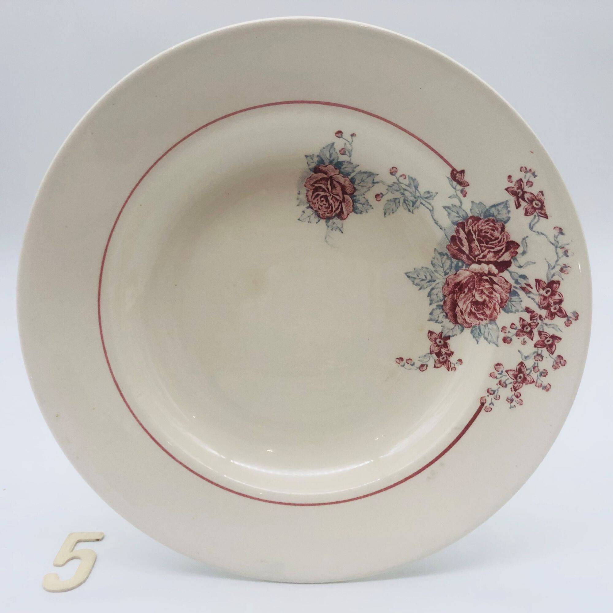 Set of 6 Saint Amand soup plates, Thalie model.