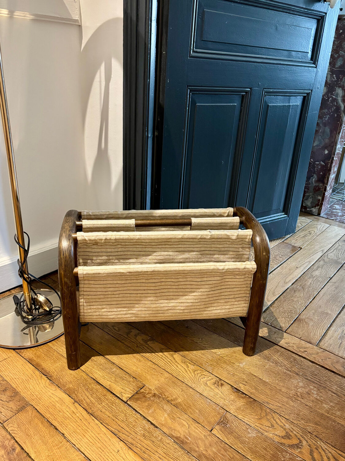 Vintage 70s wooden magazine rack