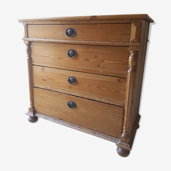Chest of drawers campaign in blond wood