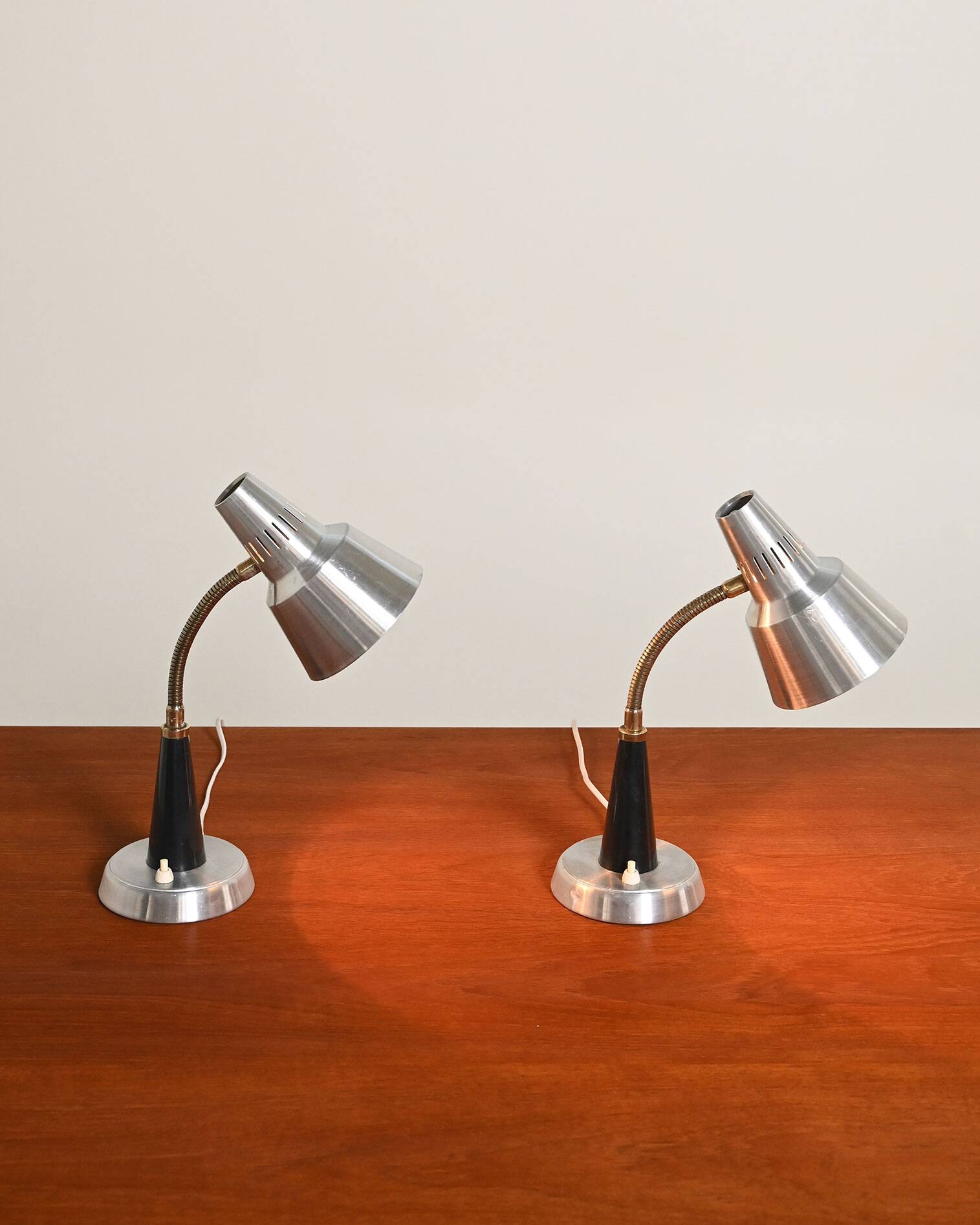 Pair of "600/5" table lamps by Gemi, 1960s