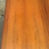 Extendable teak dining table