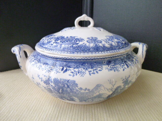 Villeroy Boch tureen model Burgenland