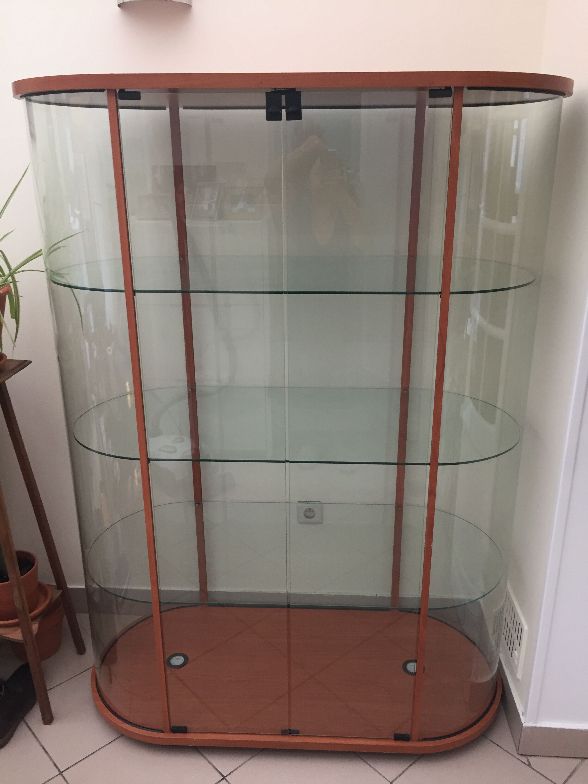Vitrine design