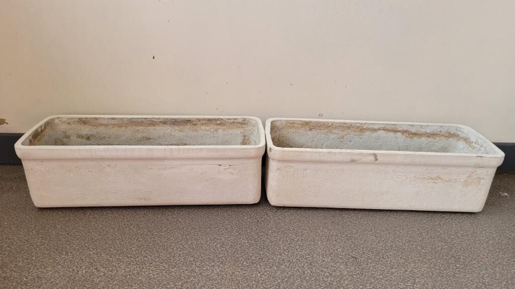 Set of 2 gardeners in fiber cement eternit Willy Ghul