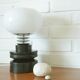 Lampe de table en bois vintage du milieu du siècle moderne de l'ère spatiale Japandi redessinée