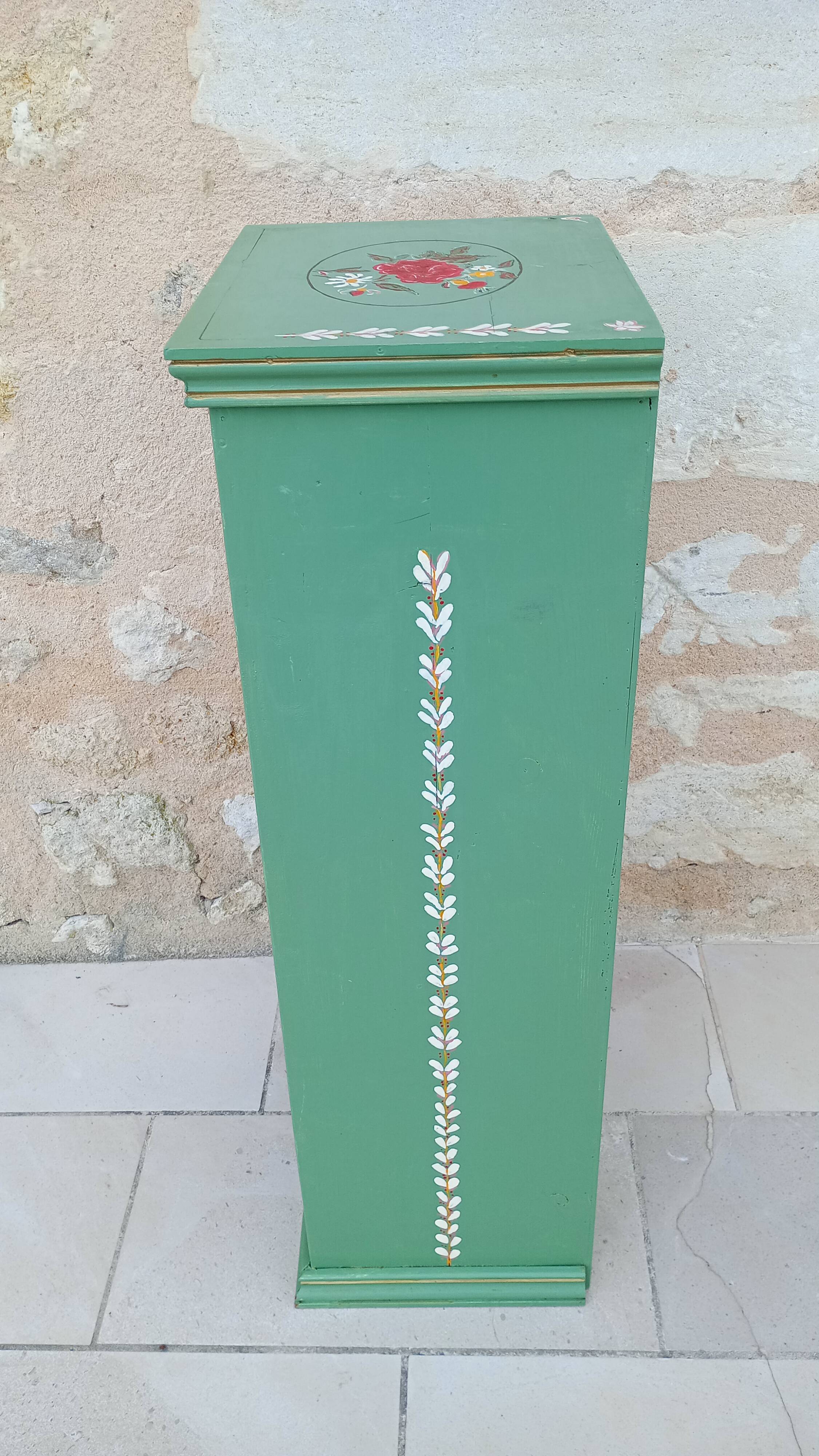 étagère peinte meuble de rangement
