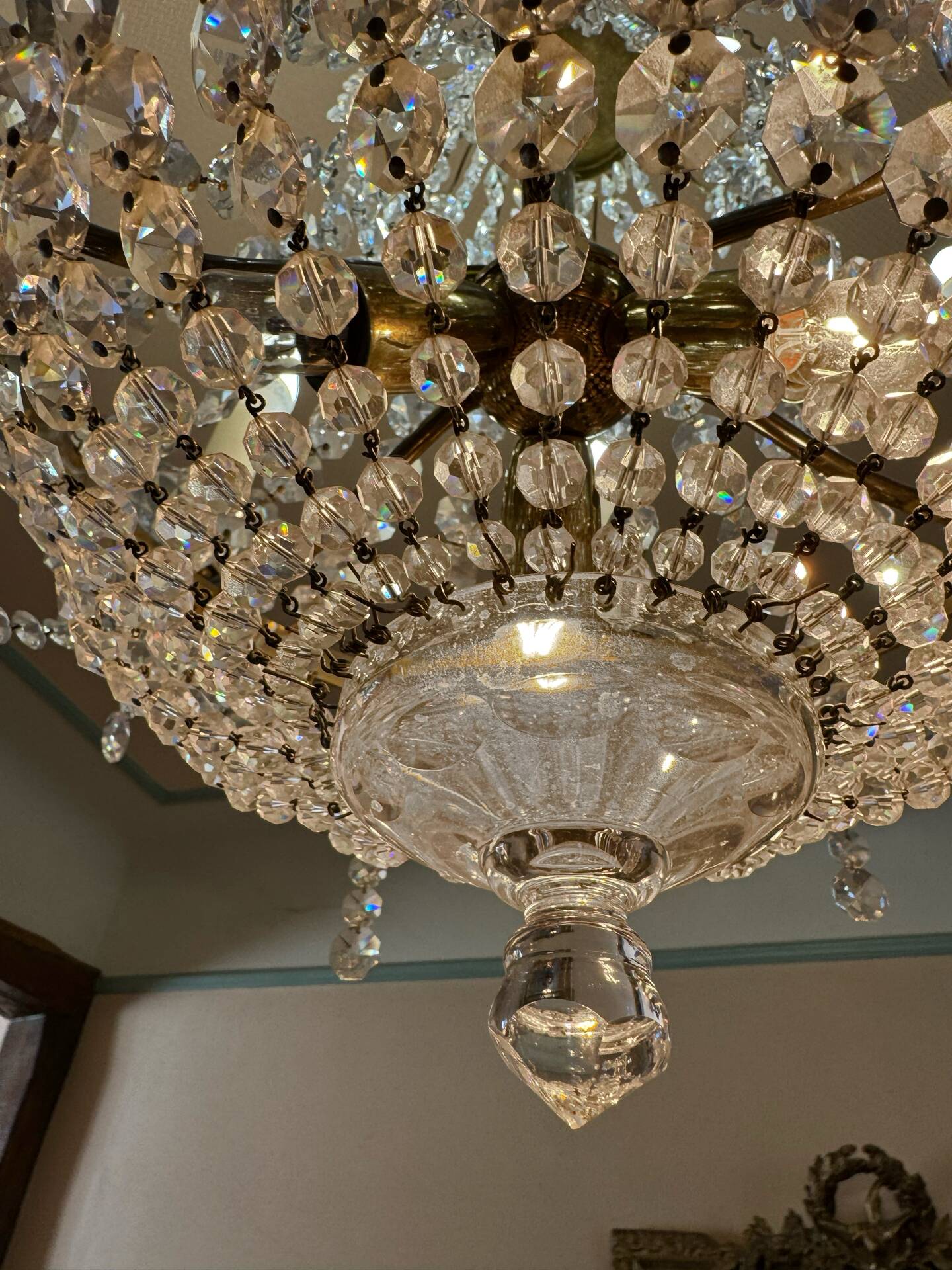 Crystal balloon chandelier from the 1960s.