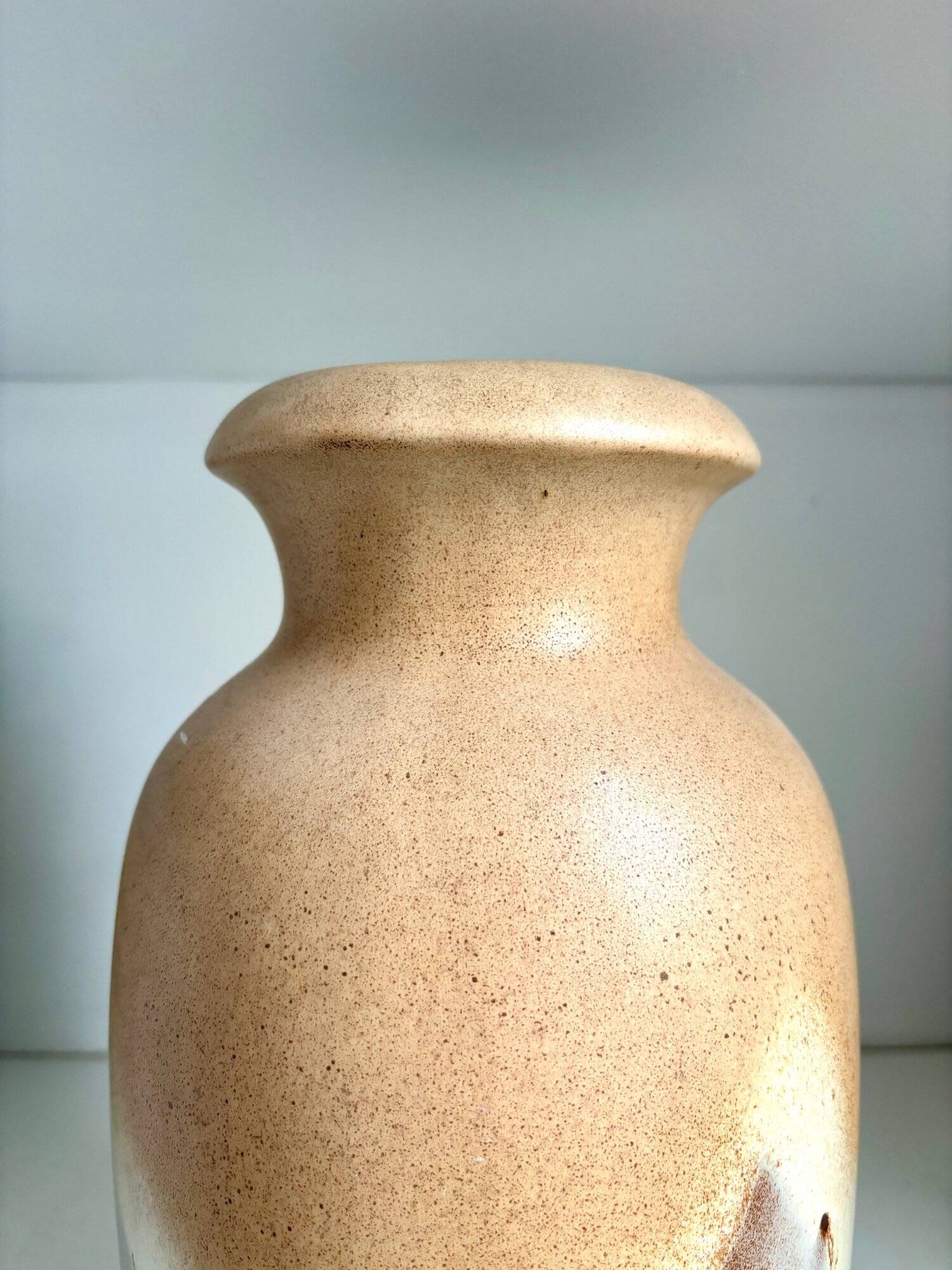 W. Germany vase in beige glazed ceramic