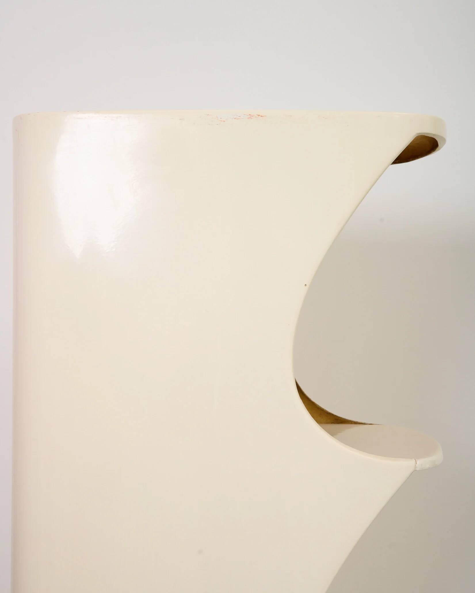 White "Totem" column, Valeric Doubroucinskis, Rodier 1970s