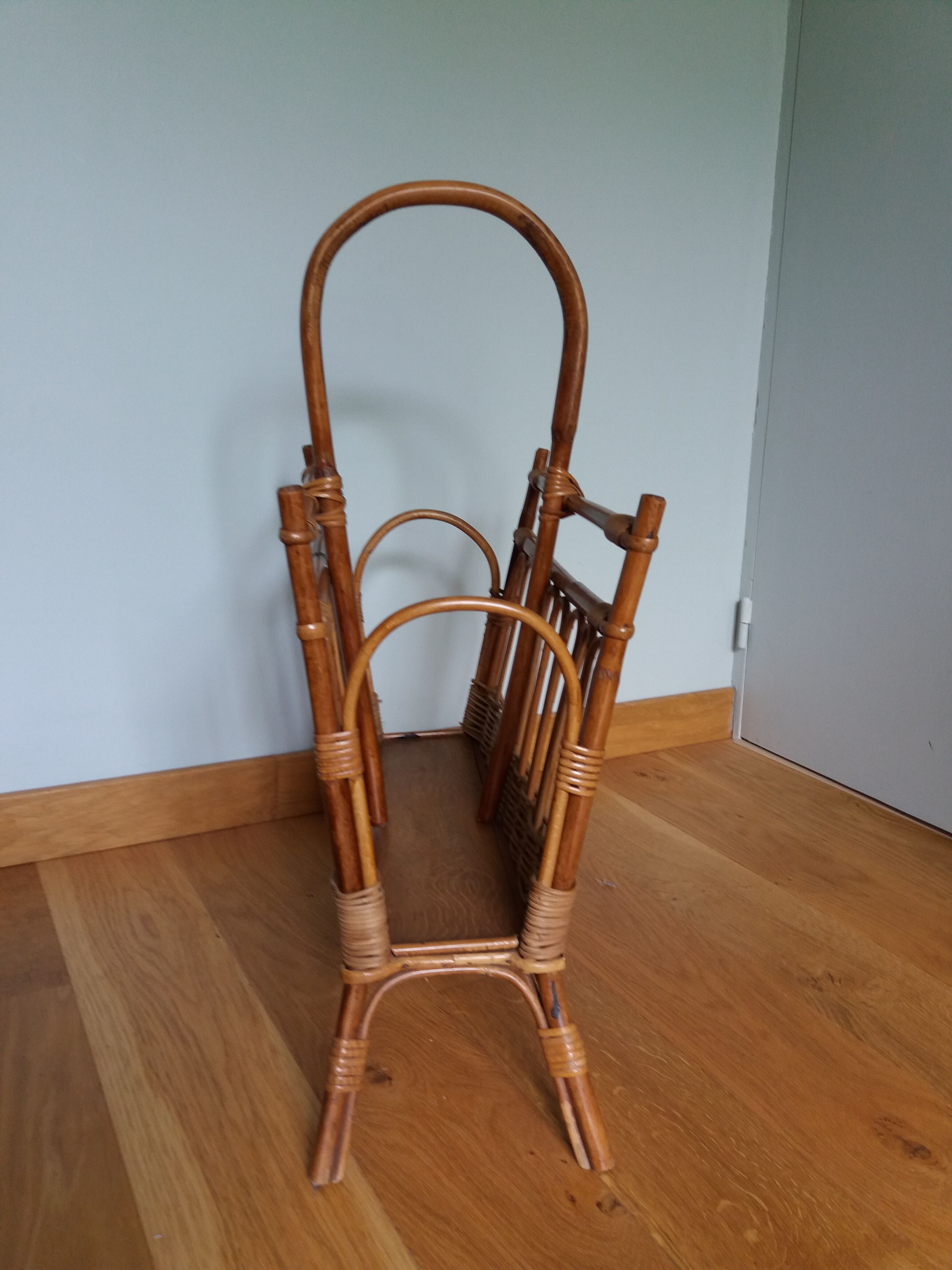 Wicker rattan magazine holders