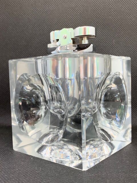 Cubic crystal table lighter