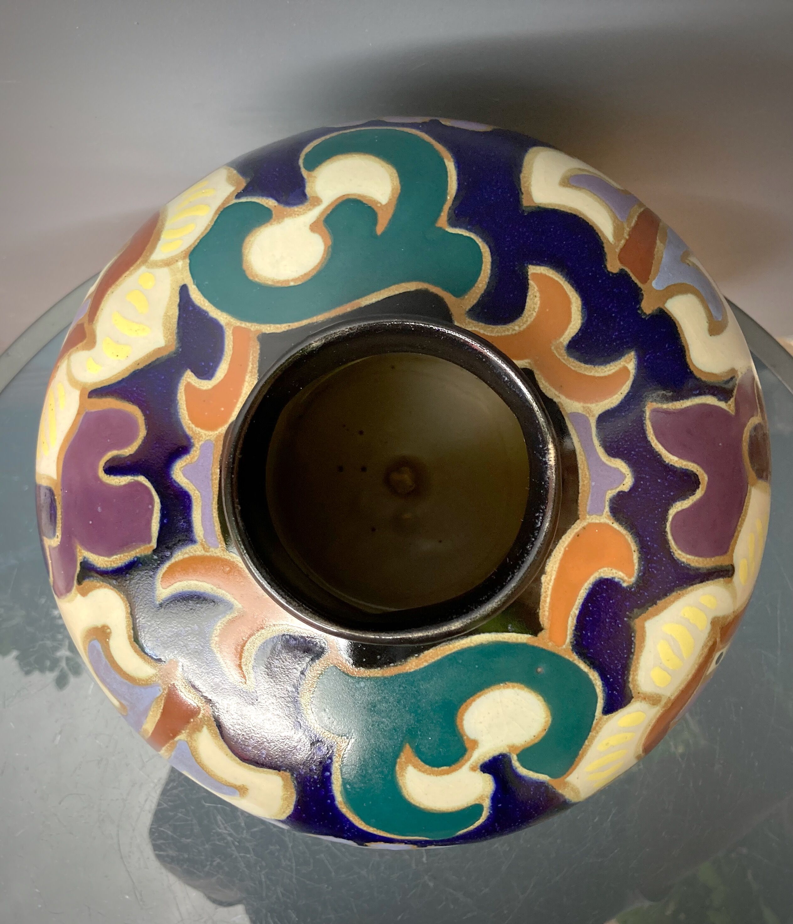 Aca vase by Lena Tonoda