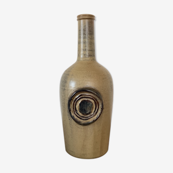 Bottle vase