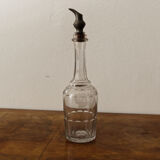 Bouteille de rhum en verre ciselé