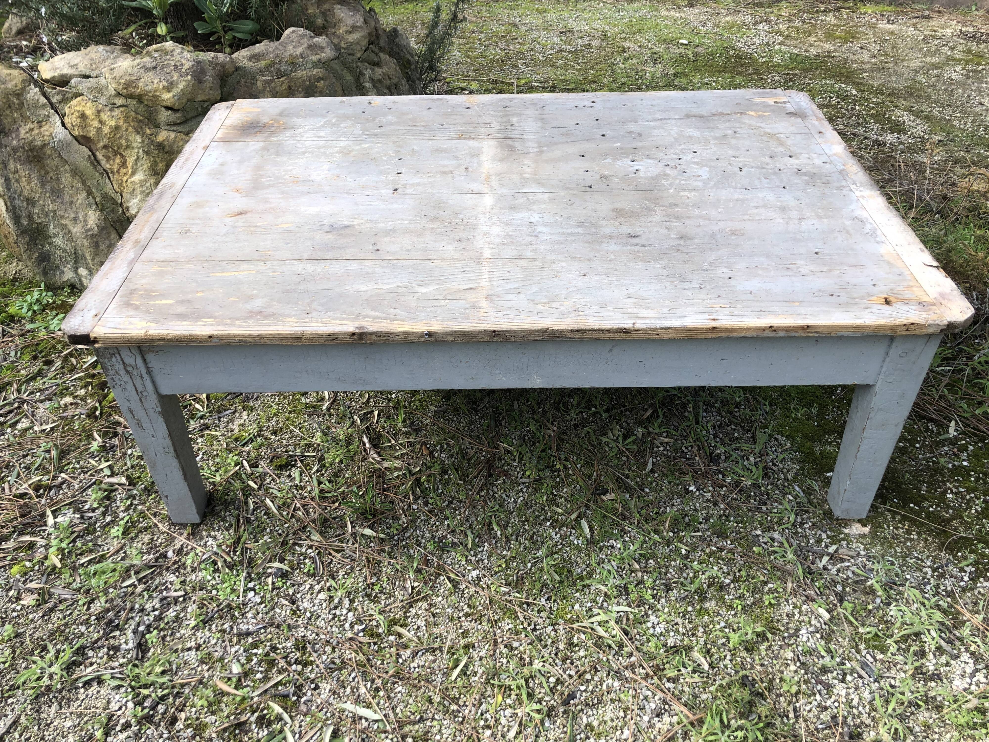 Low farm table