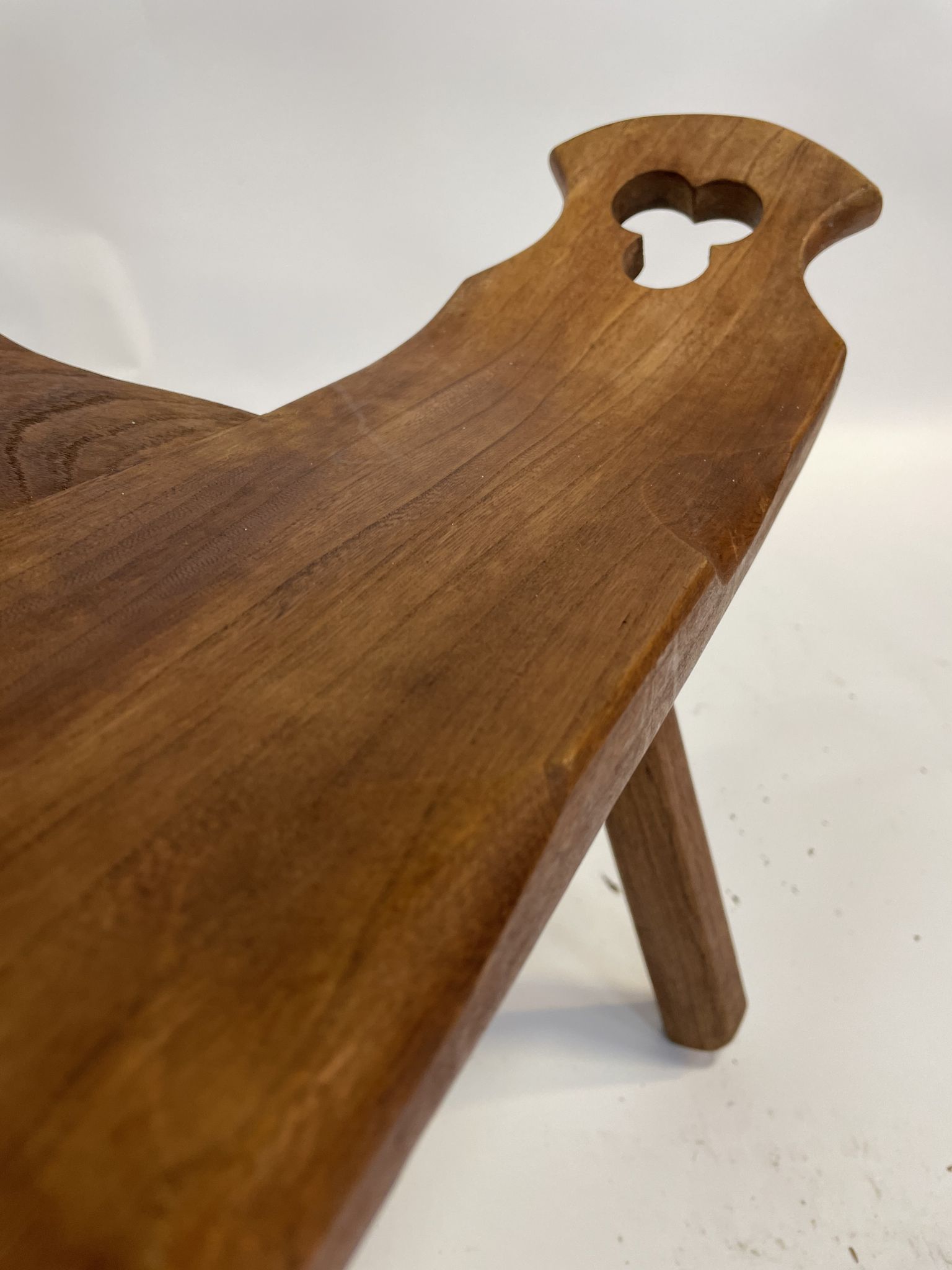 Chaise espagnole vintage brutalist design minimaliste