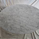 Table basse Tulipe Saarinen pour Knoll ovale marbre