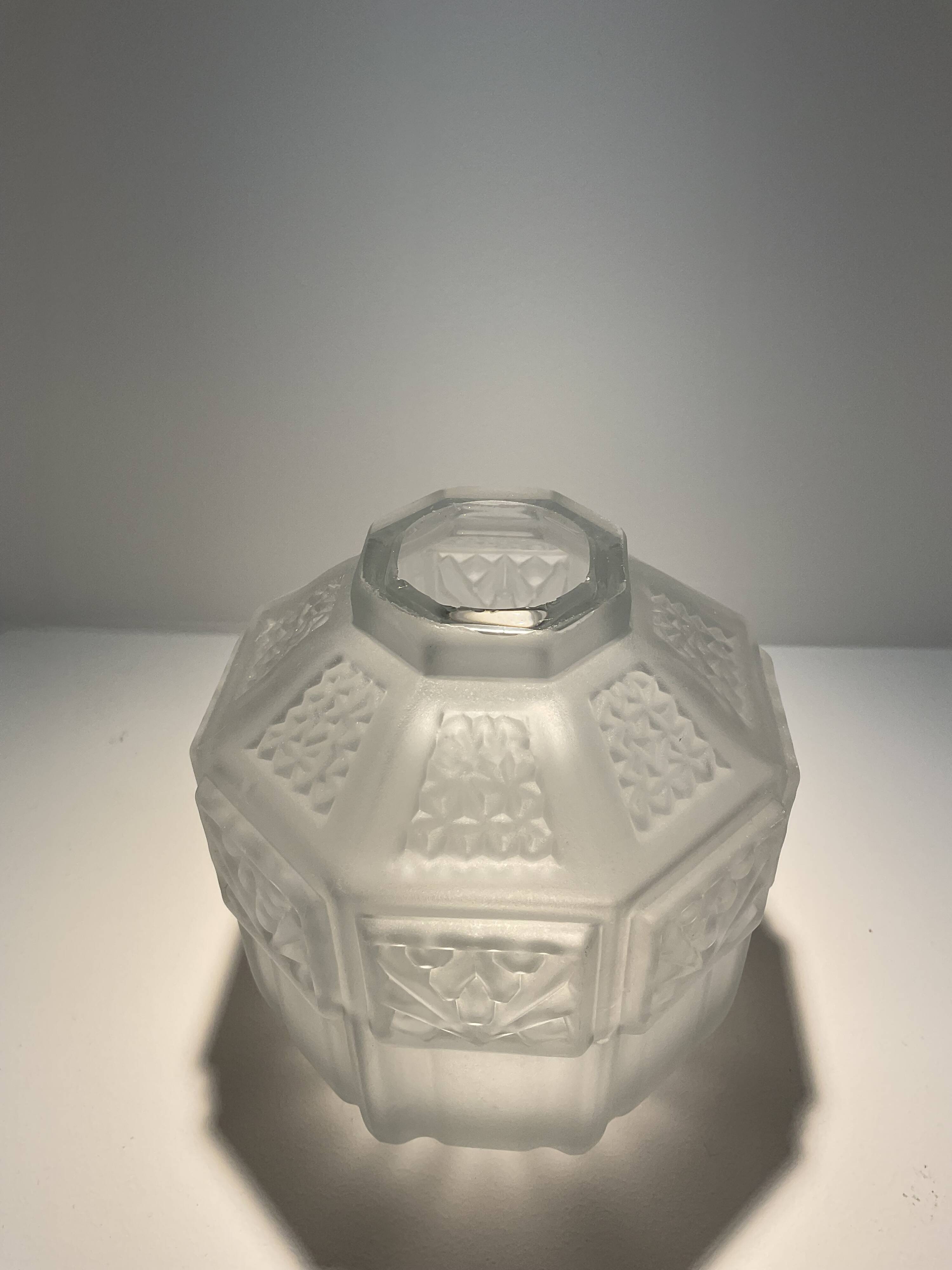 Espaivet art deco octagonal vase