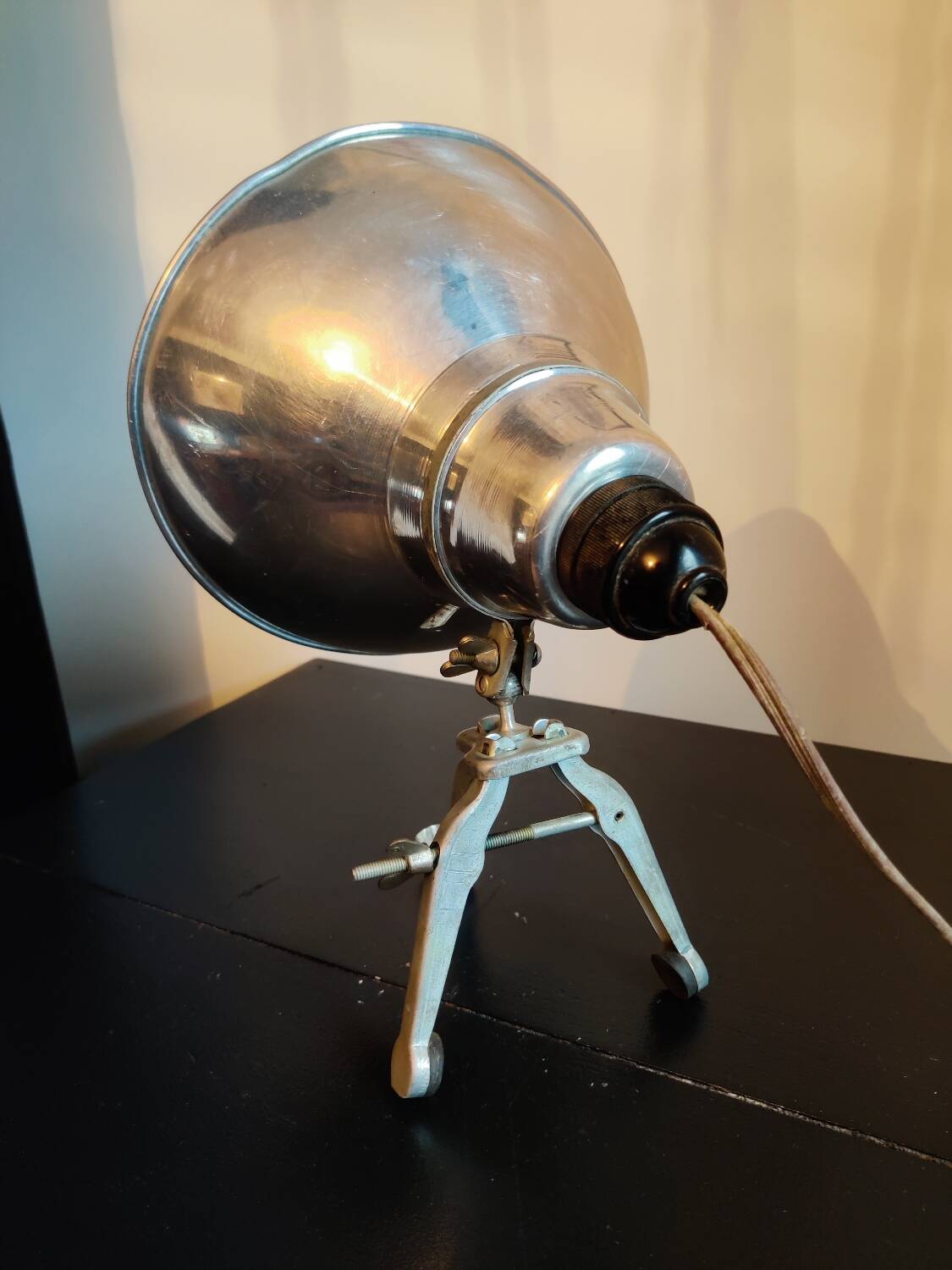 AE cream clamp spot lamp