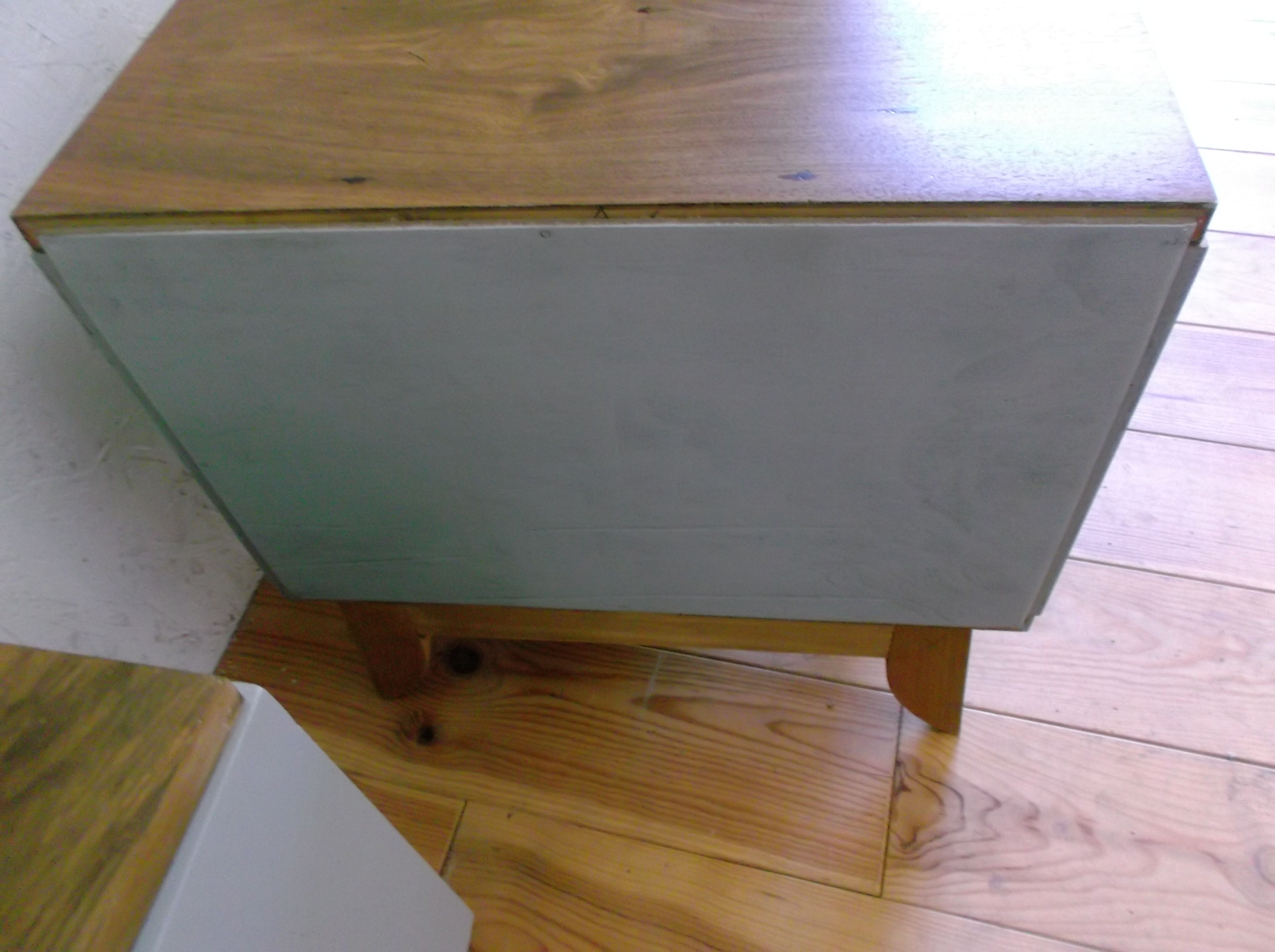 Pair of bedside tables