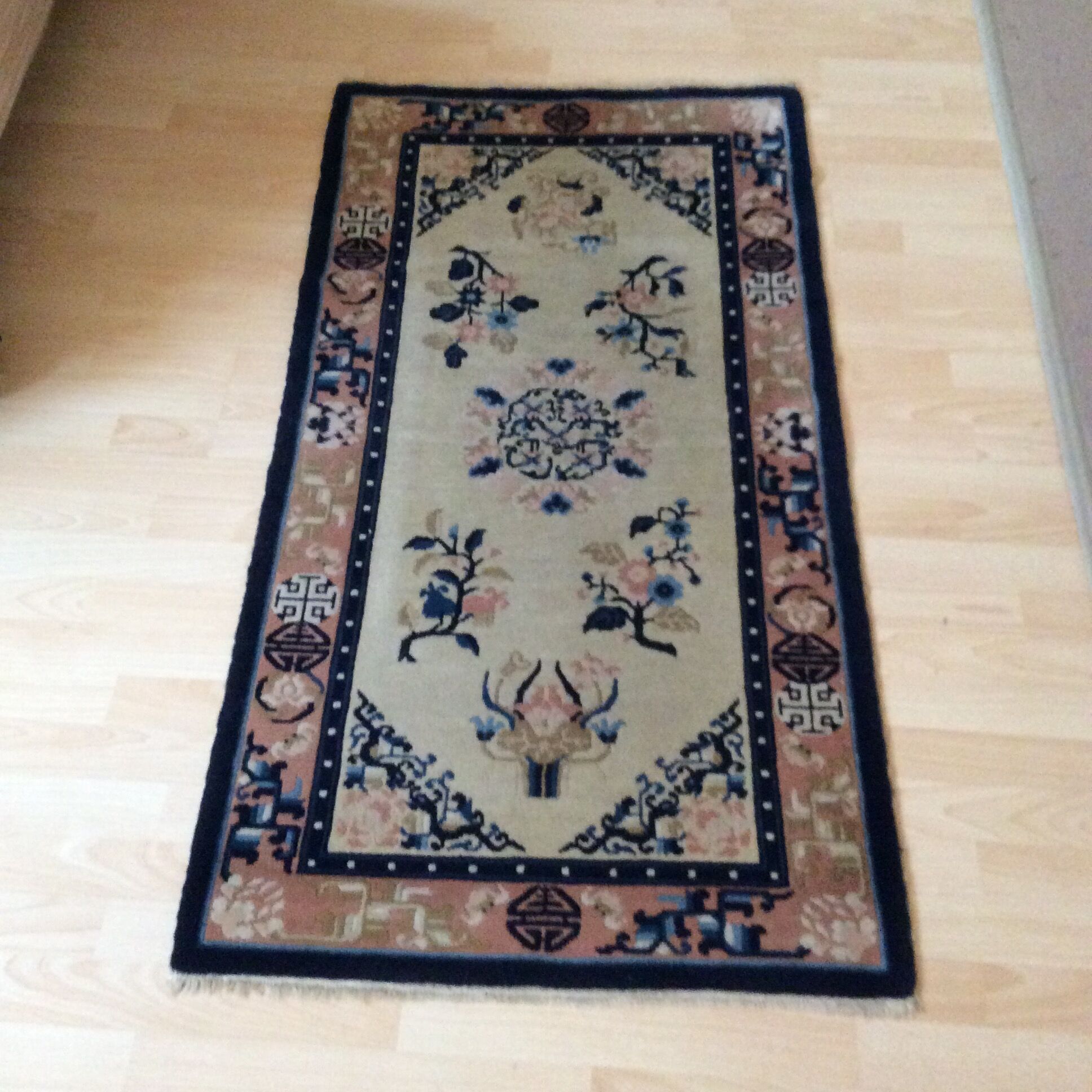 Middle East hand woven carpet 94 X 155 cm