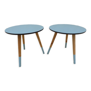 Deux tables d'appoint