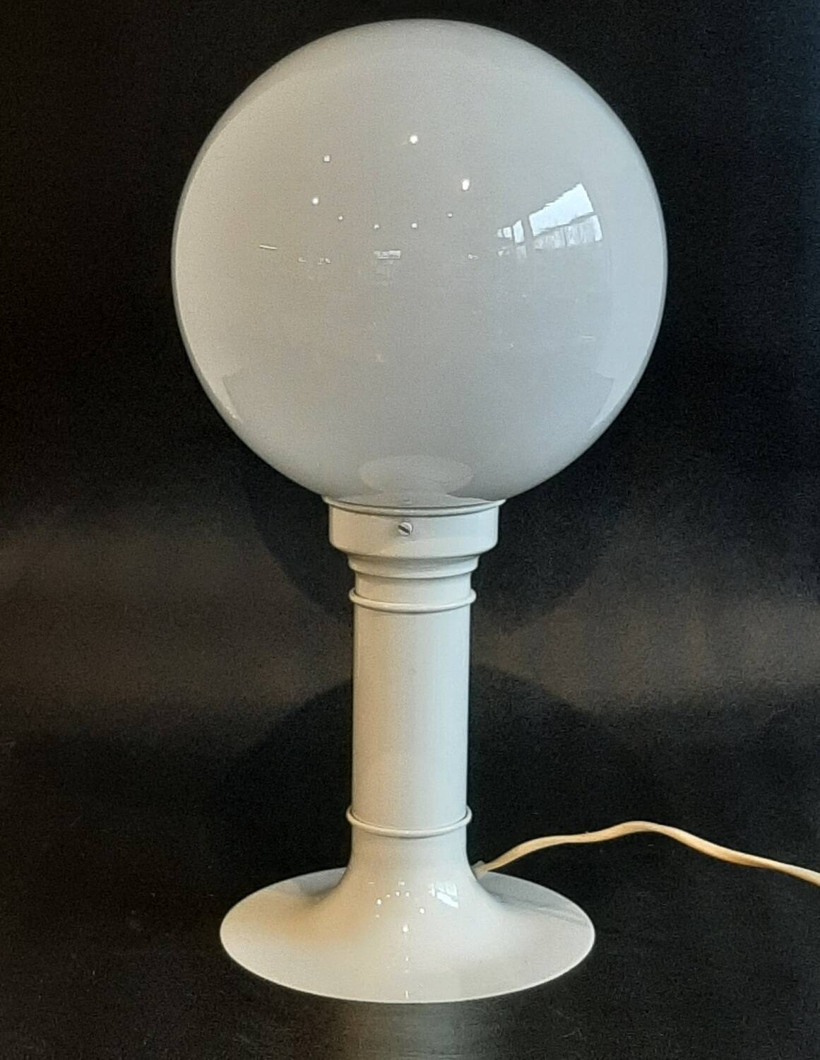 Space Age Woja table lamp