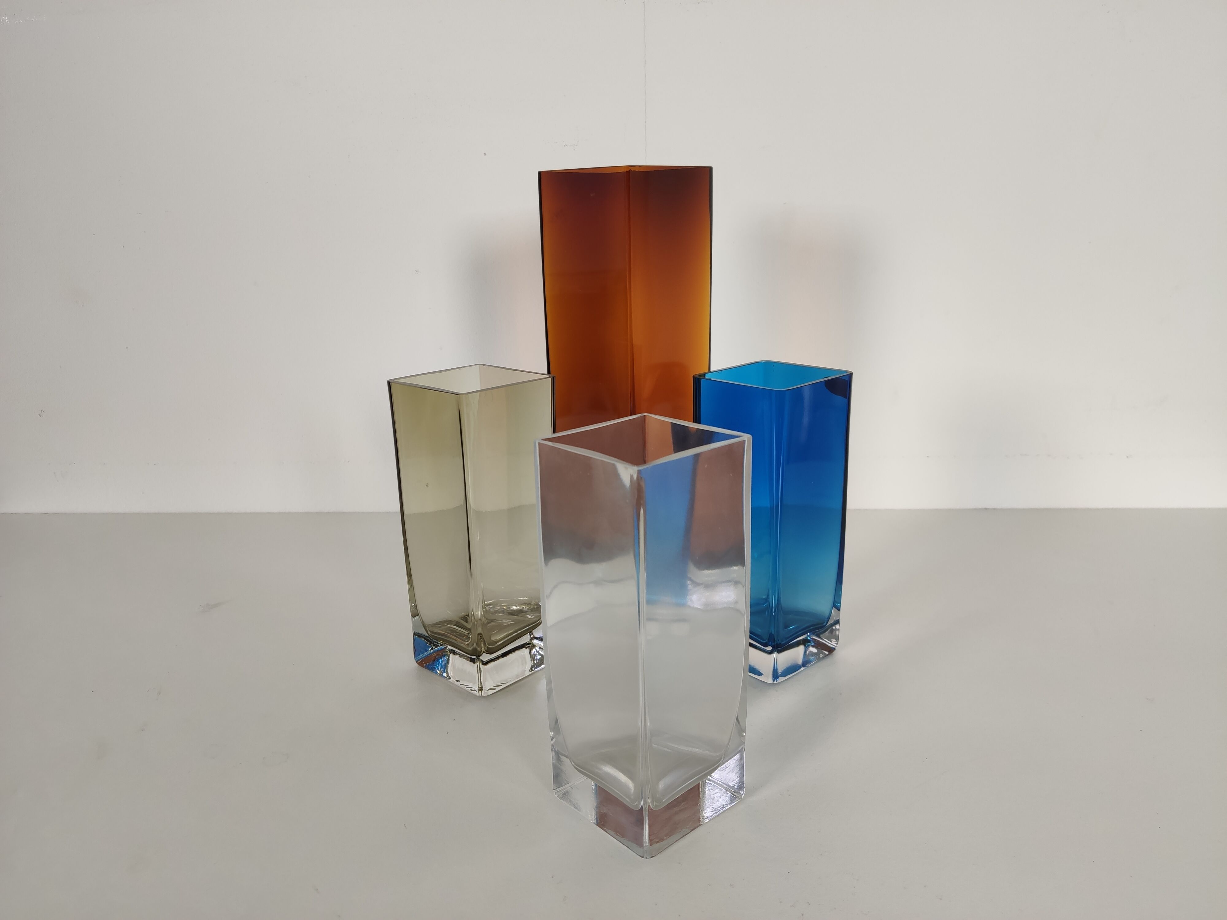Lot de 3 vases Gunnar Ander Suède années 60