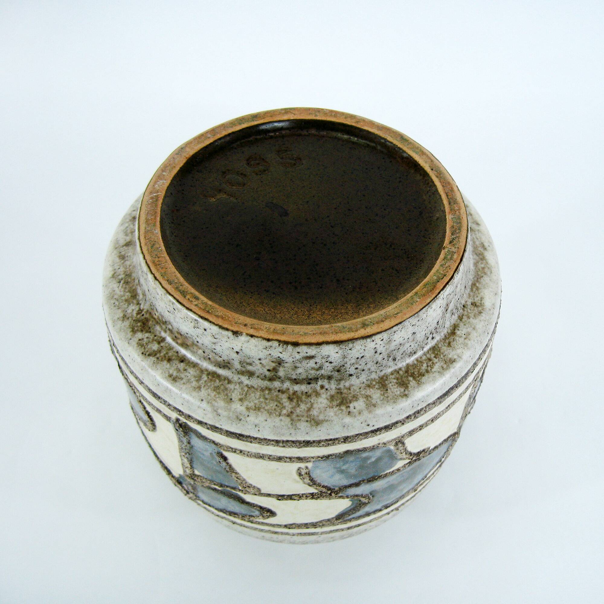 VEB Haldensleben GDR ceramic vase - vintage 60s