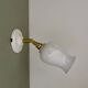 Applique tulipe vintage en opaline blanche